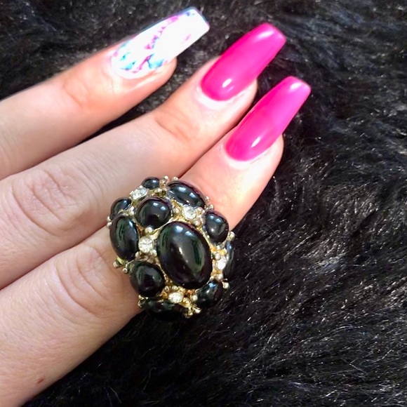 BLACK & GOLD RING 🖤💛 - Picture 2 of 3